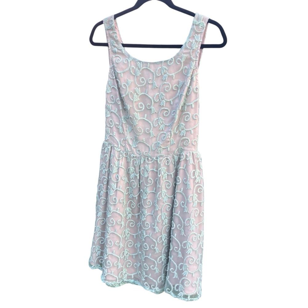 Ark & Co White and Green Embodied Print Sheer Dress Size‎ M